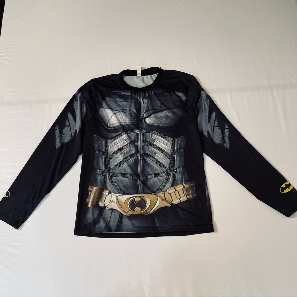 Man Li Shang, Boys youth size shirt, large, Batman , good condition, Pre…